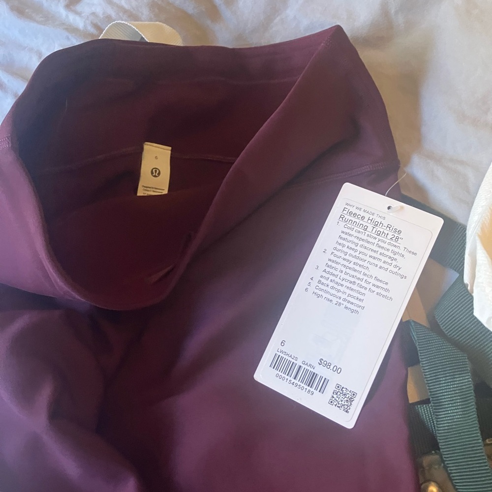 NWT Lululemon Fleece High-Rise Running Tight 28", Sz 6, Garnet - Picture 2 of 3